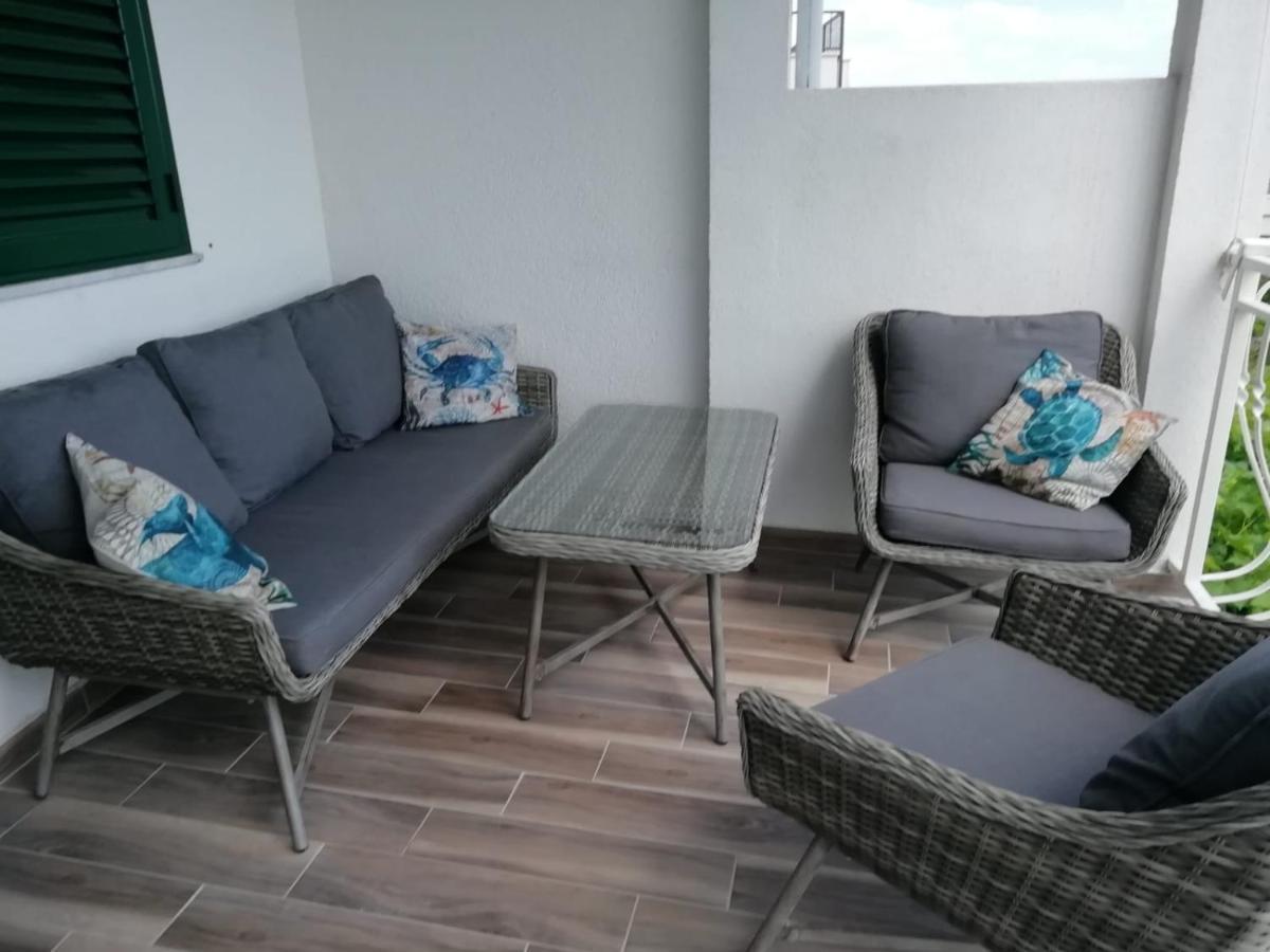 Jona - Dugi Rat - Mali Rat Apartment Bagian luar foto