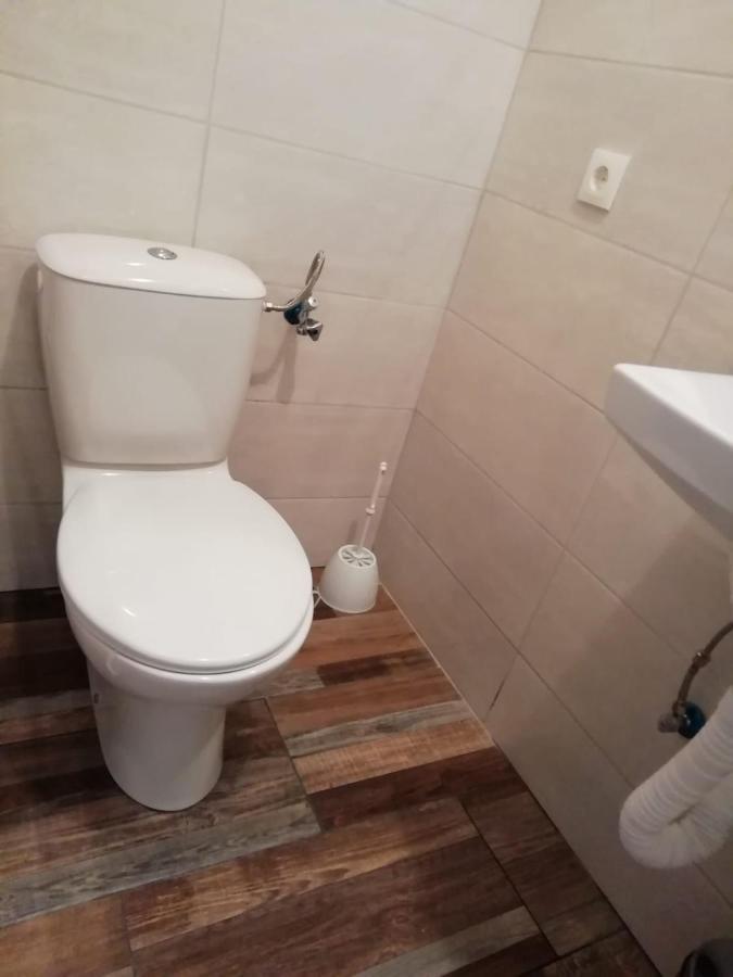 Jona - Dugi Rat - Mali Rat Apartment Bagian luar foto